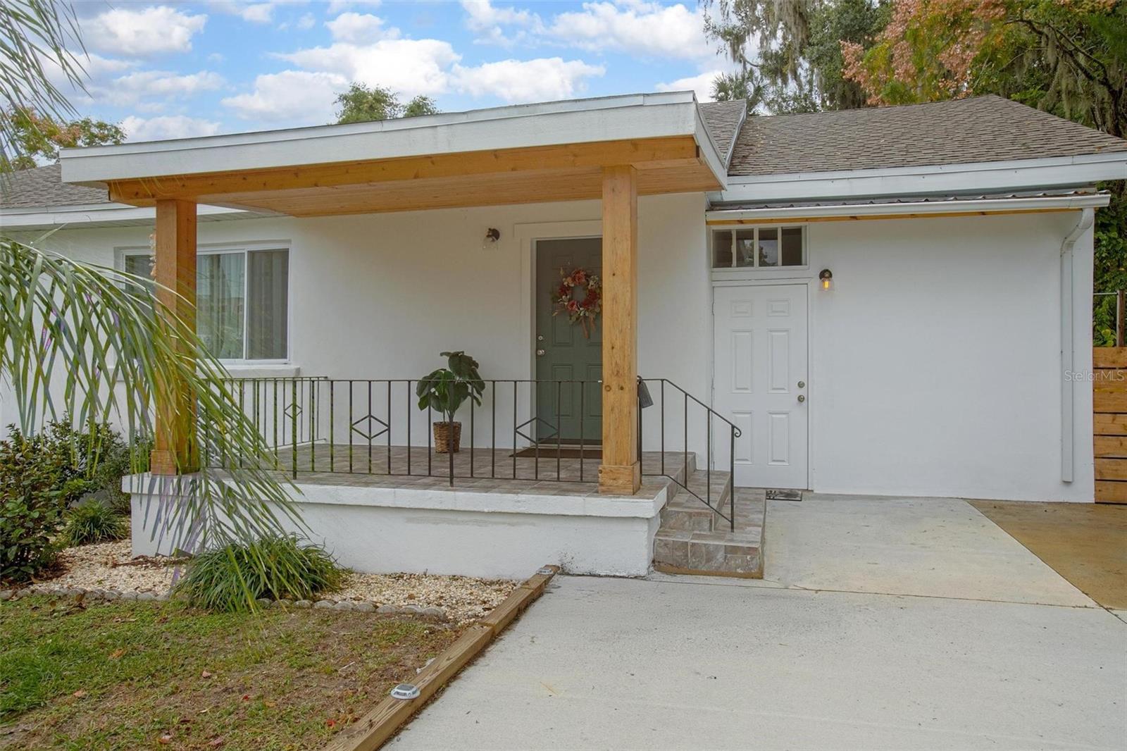 Image 2 of 40 For 334 Howry Avenue