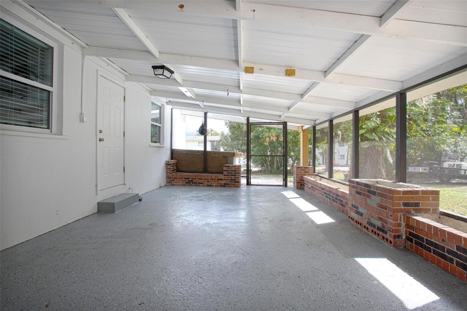 Image 33 of 40 For 334 Howry Avenue