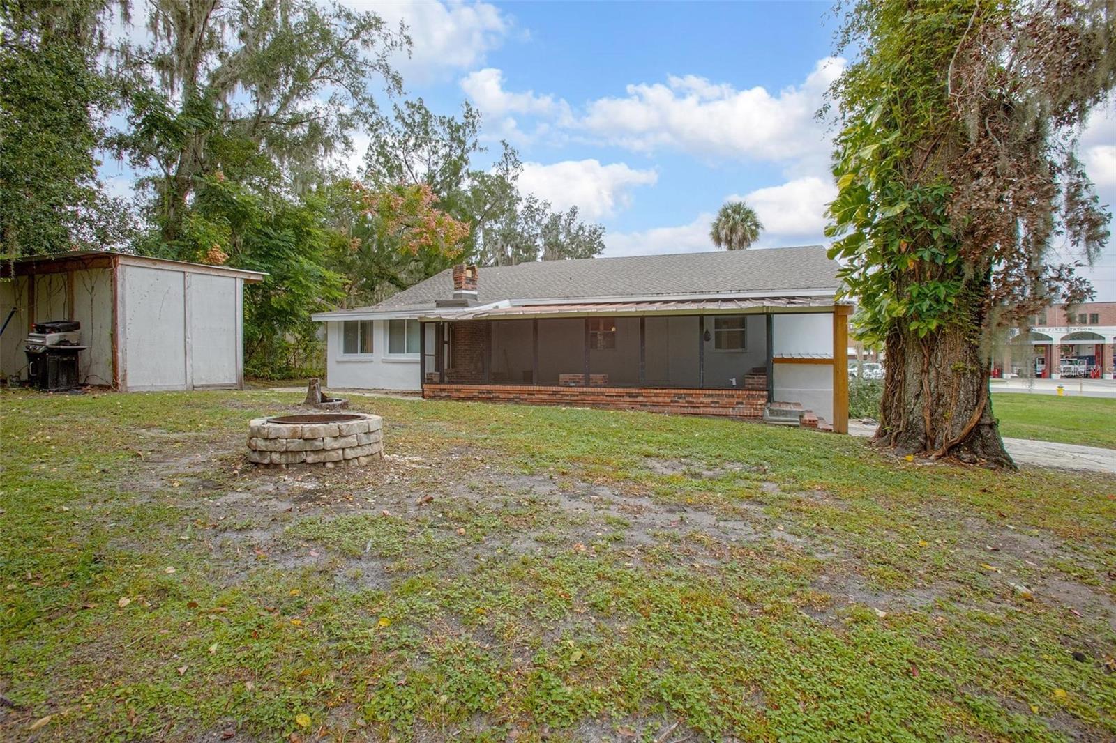 Image 37 of 40 For 334 Howry Avenue