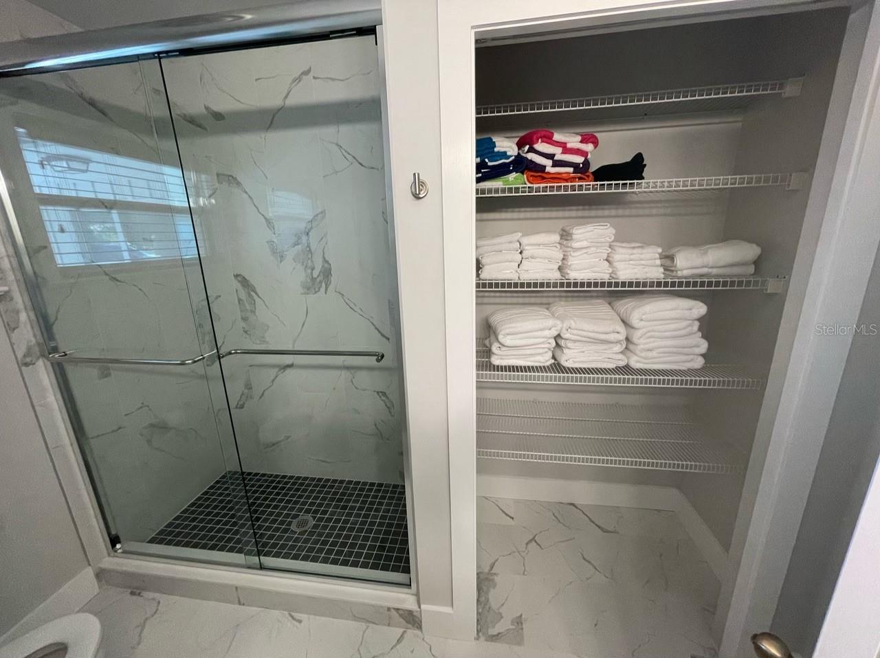 Image 11 of 24 For 940 Kepler Road