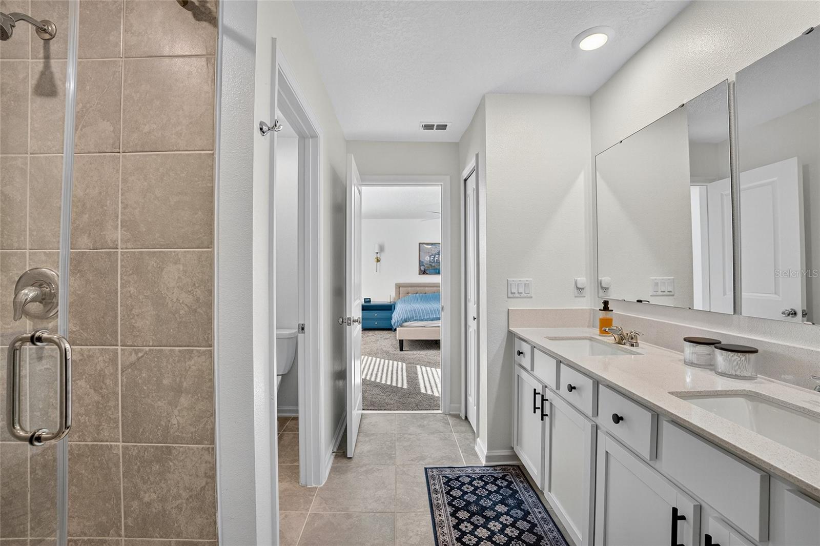 Image 20 of 45 For 2232 Green Valley Street