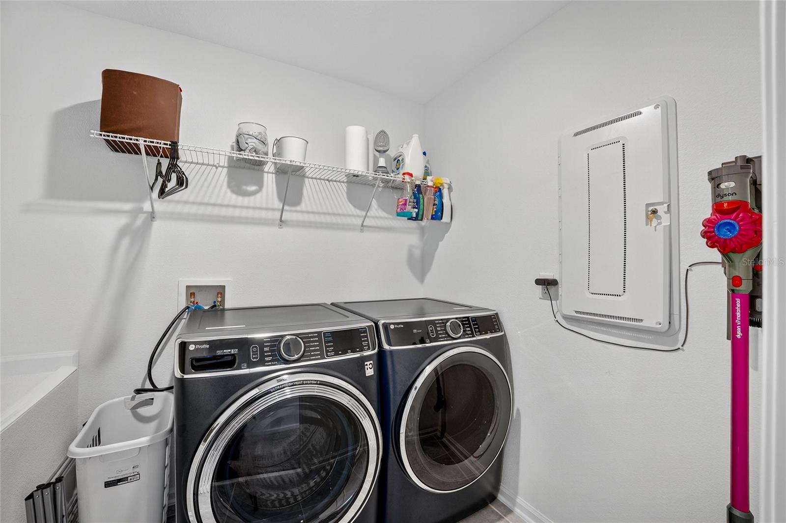 Image 29 of 45 For 2232 Green Valley Street