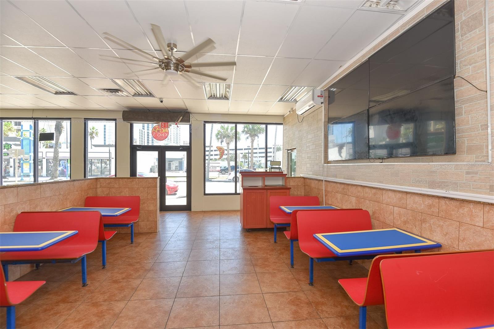 Image 15 of 28 For 615 Seabreeze Boulevard