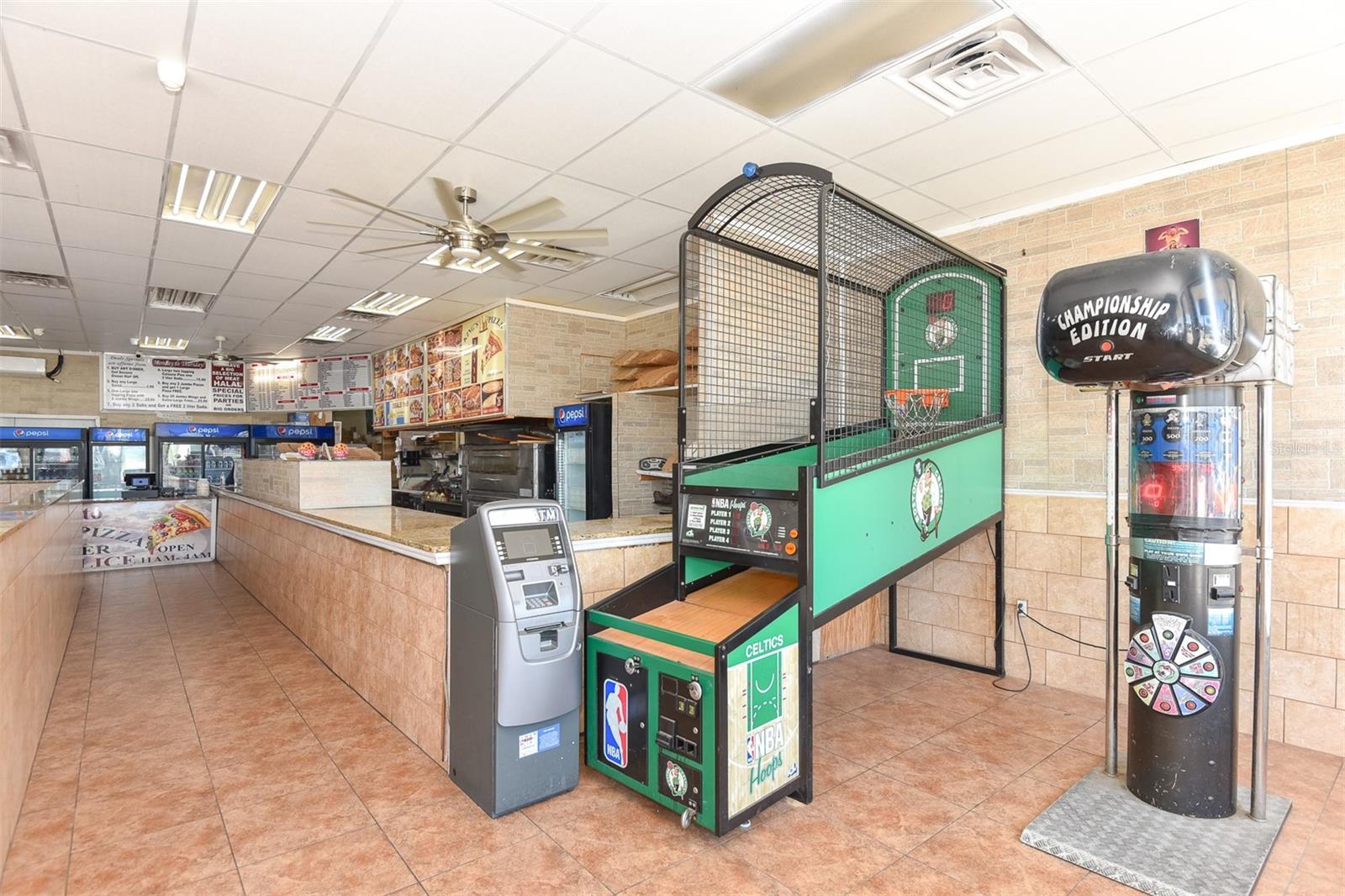 Image 20 of 28 For 615 Seabreeze Boulevard