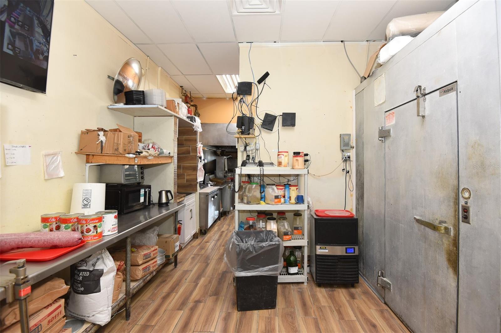 Image 27 of 28 For 615 Seabreeze Boulevard