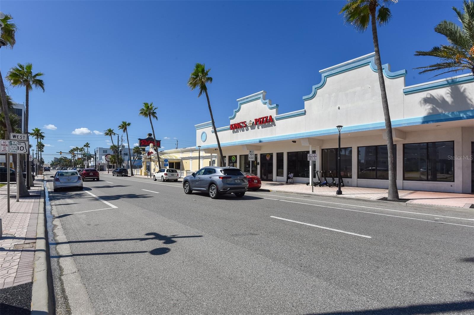 Image 3 of 28 For 615 Seabreeze Boulevard