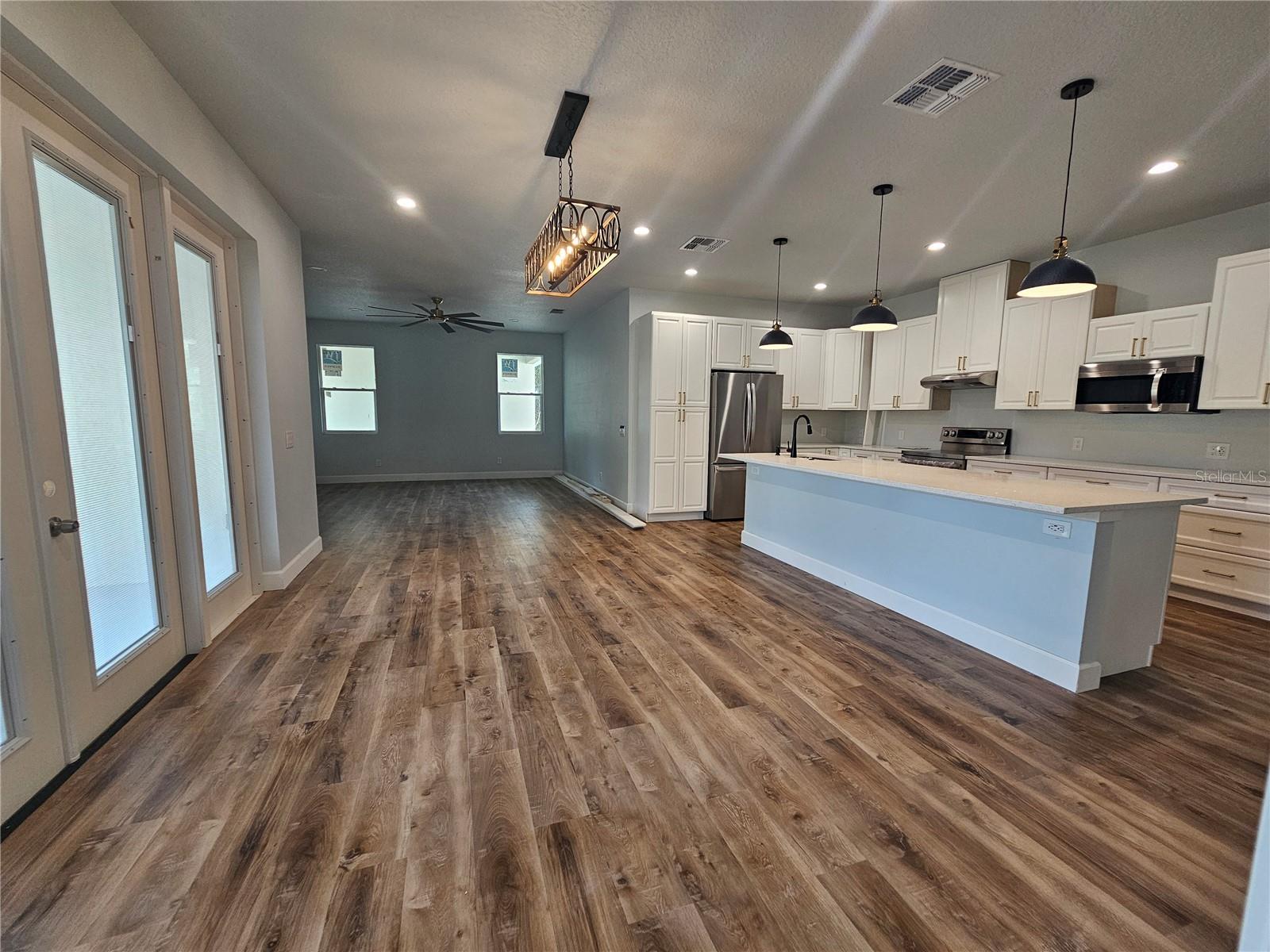 Image 4 of 15 For 1718 Arline Street