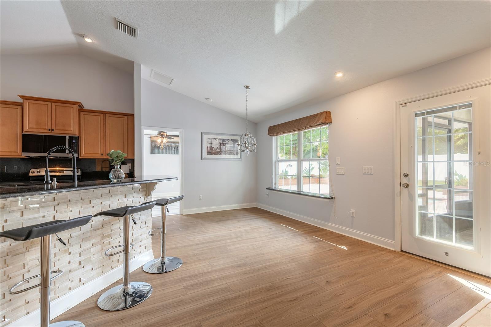 Image 14 of 55 For 506 Brittle Fern Avenue