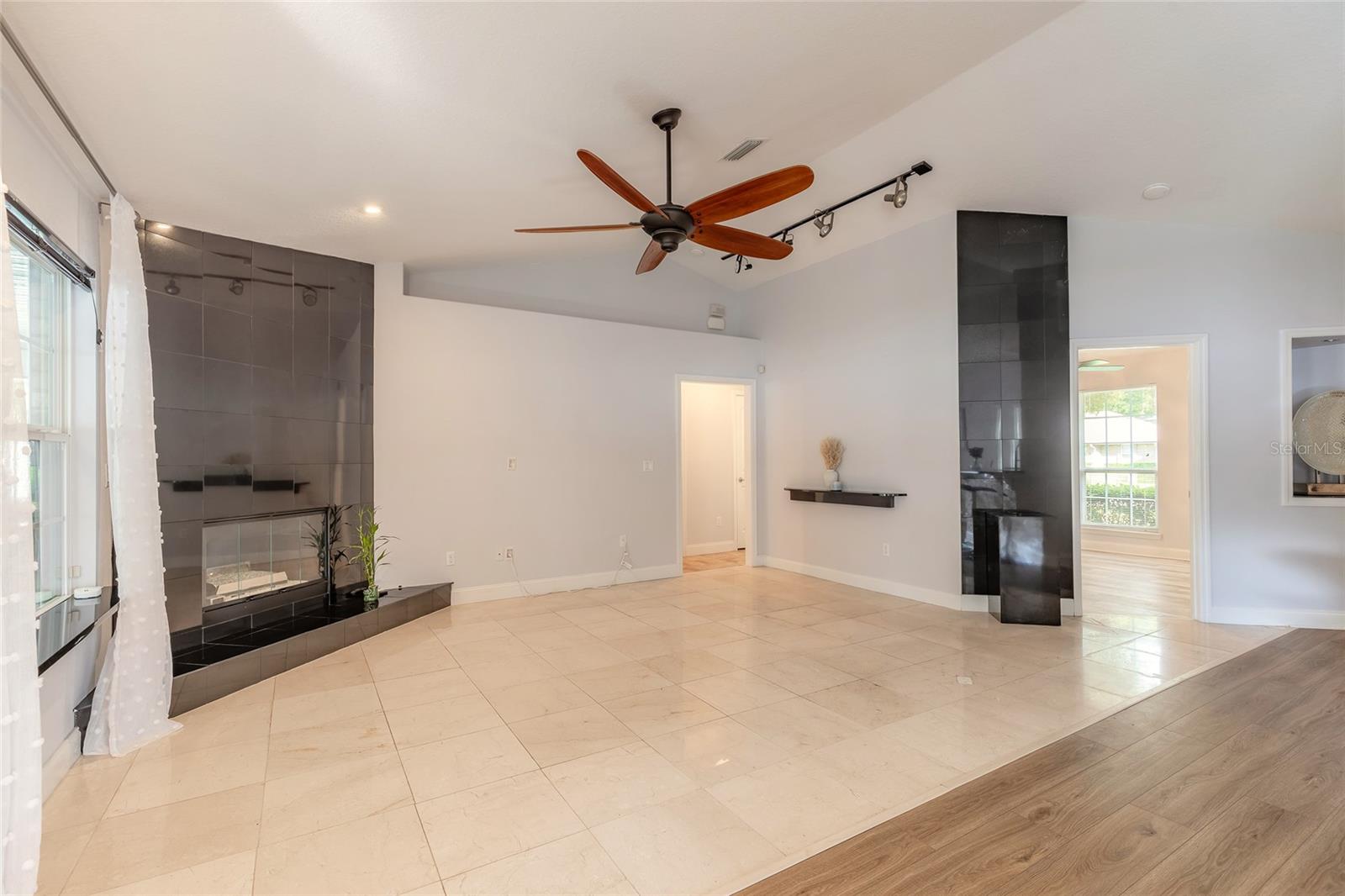 Image 8 of 55 For 506 Brittle Fern Avenue