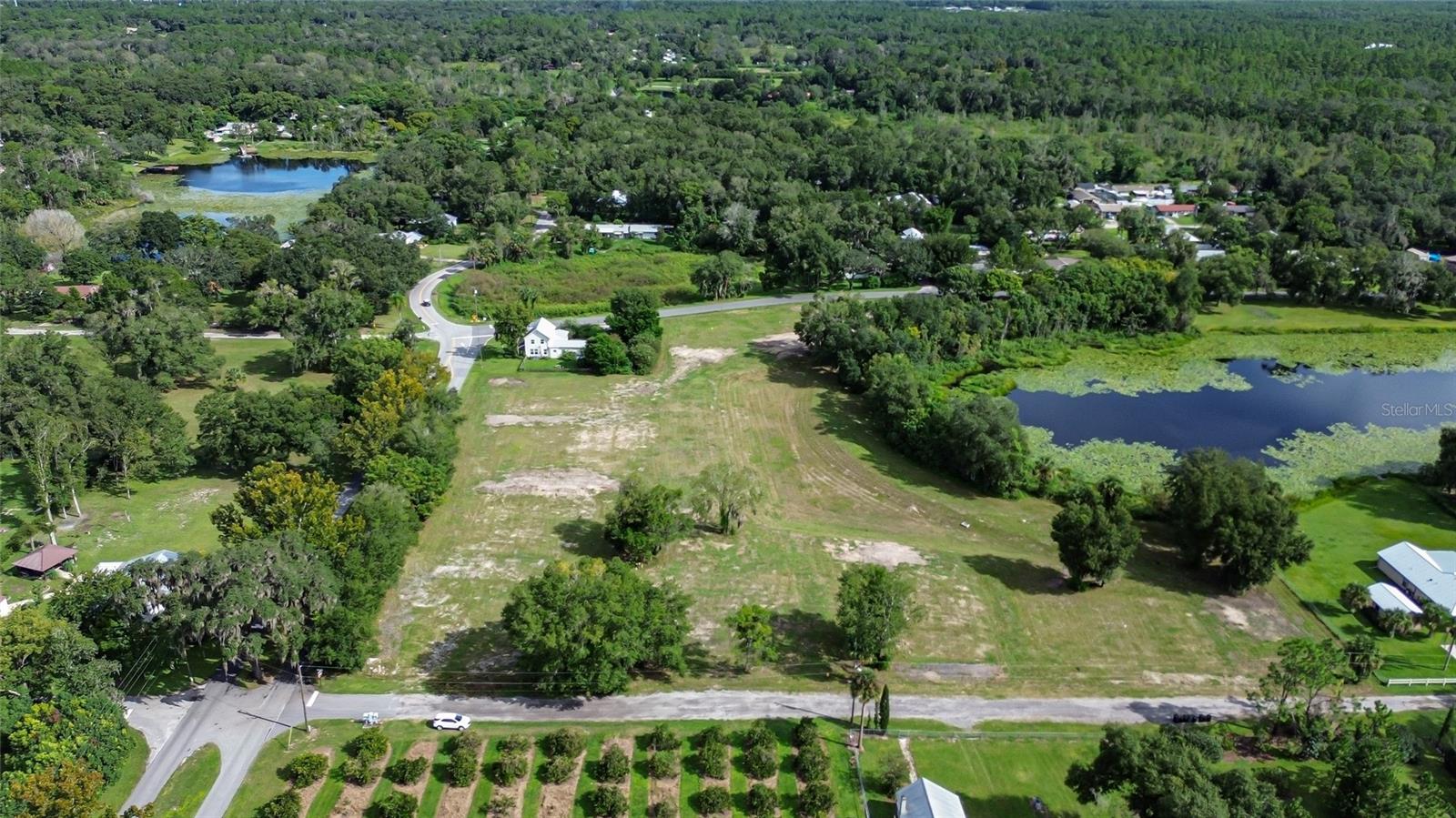 Image 10 of 29 For 467 Lakeview Drive