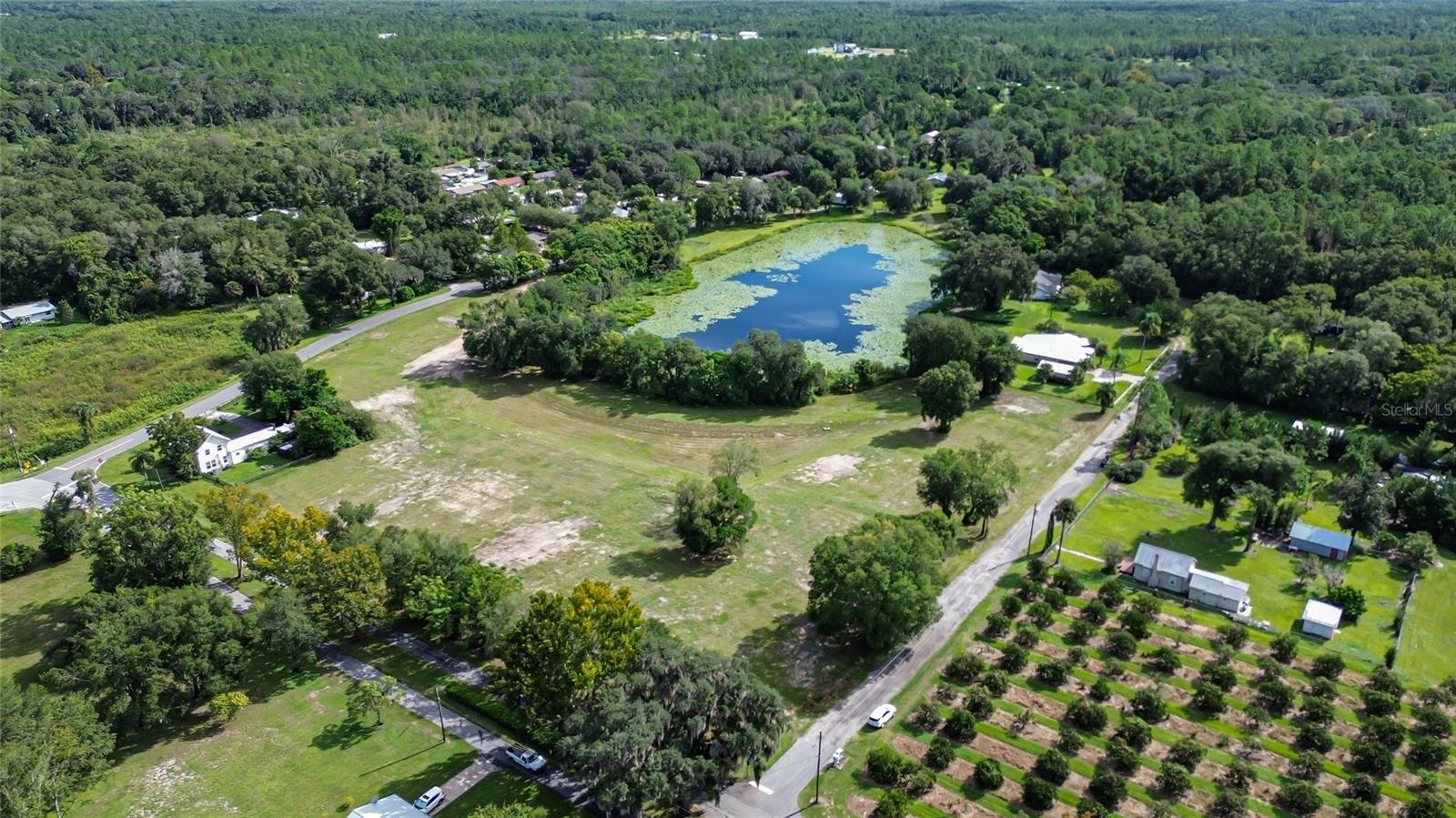 Image 12 of 29 For 467 Lakeview Drive