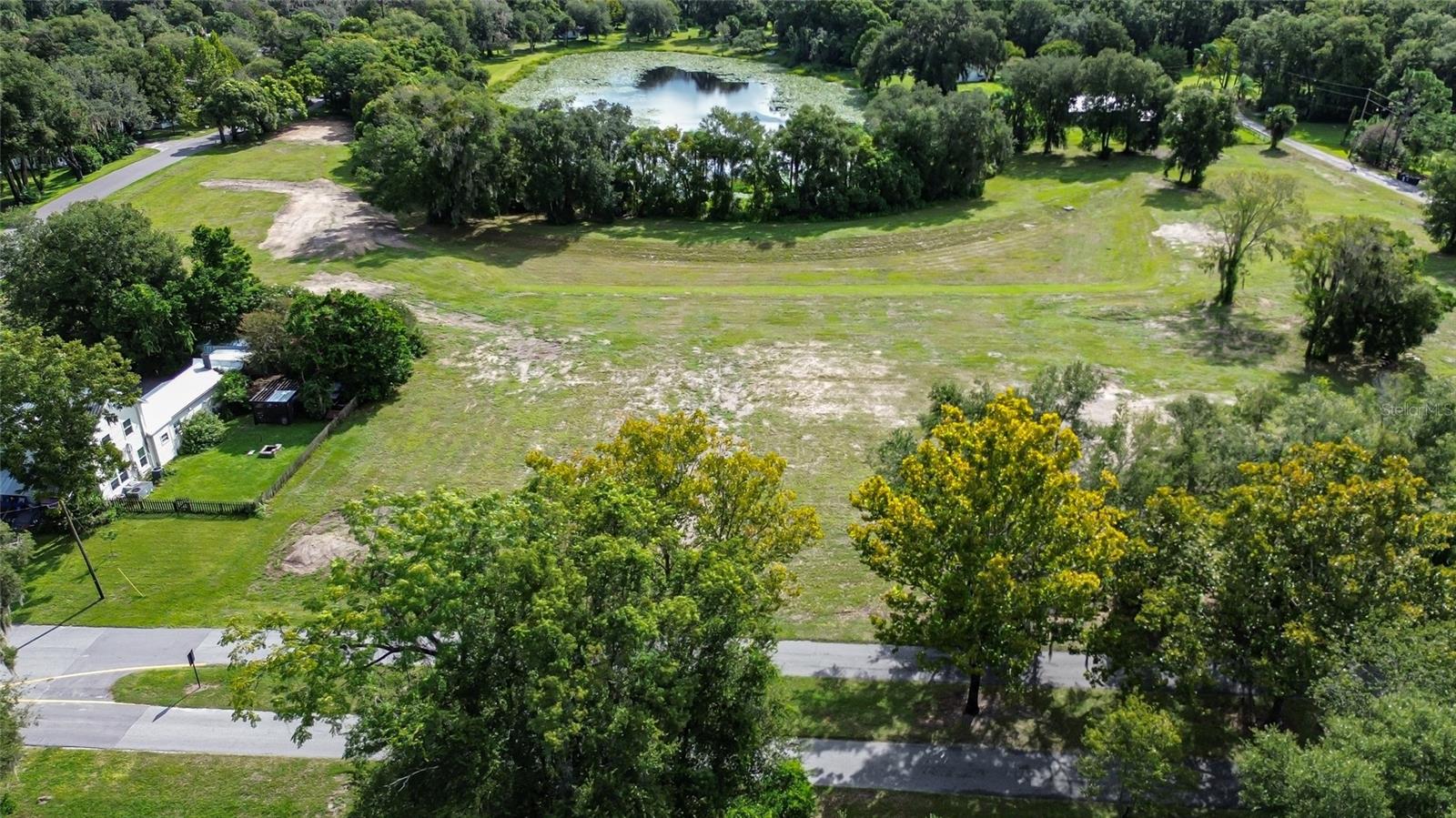 Image 13 of 29 For 467 Lakeview Drive