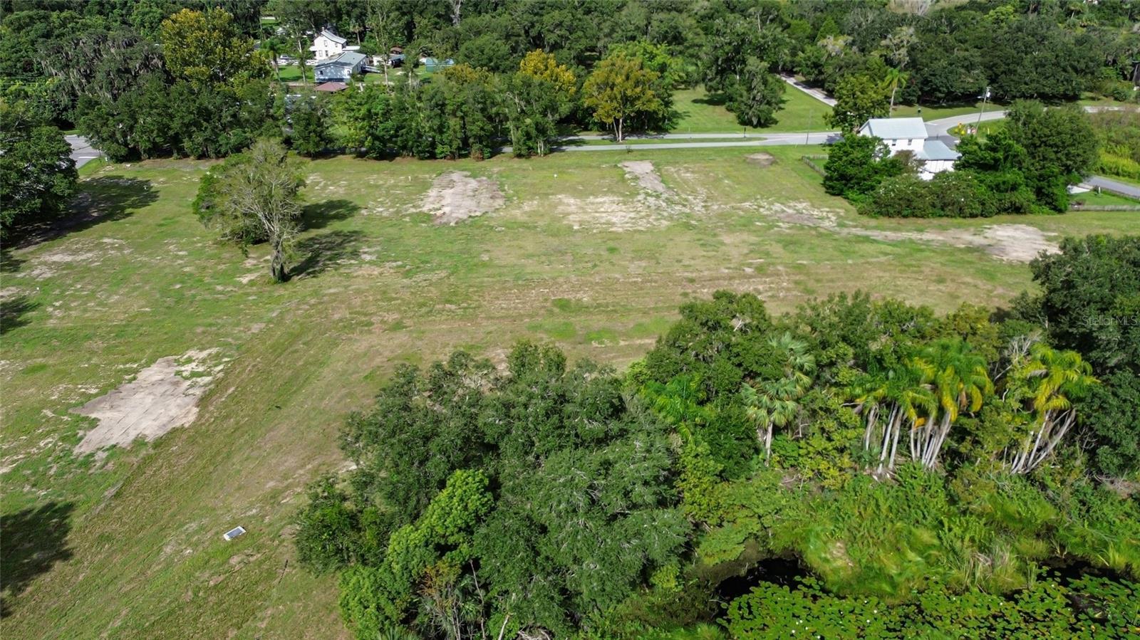 Image 15 of 29 For 467 Lakeview Drive