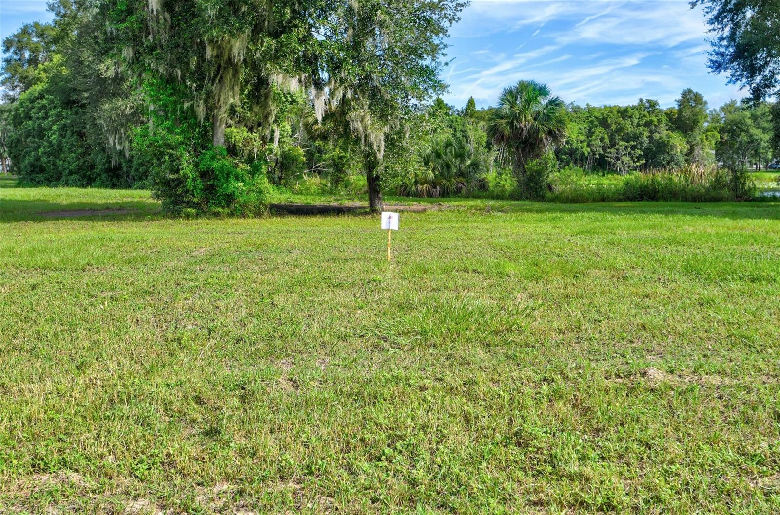 Image 20 of 29 For 467 Lakeview Drive