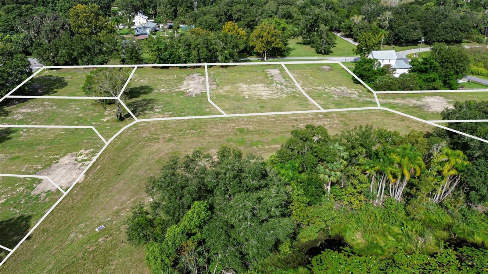 Image 3 of 29 For 467 Lakeview Drive