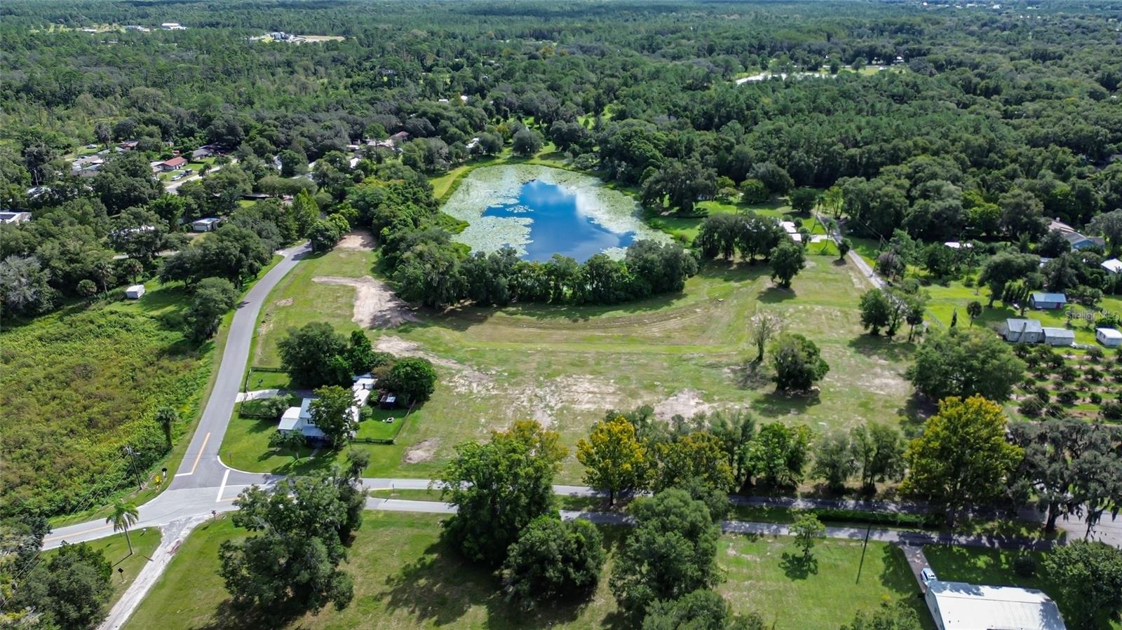 Image 6 of 29 For 467 Lakeview Drive