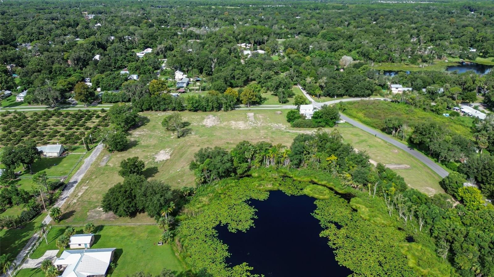 Image 9 of 29 For 467 Lakeview Drive