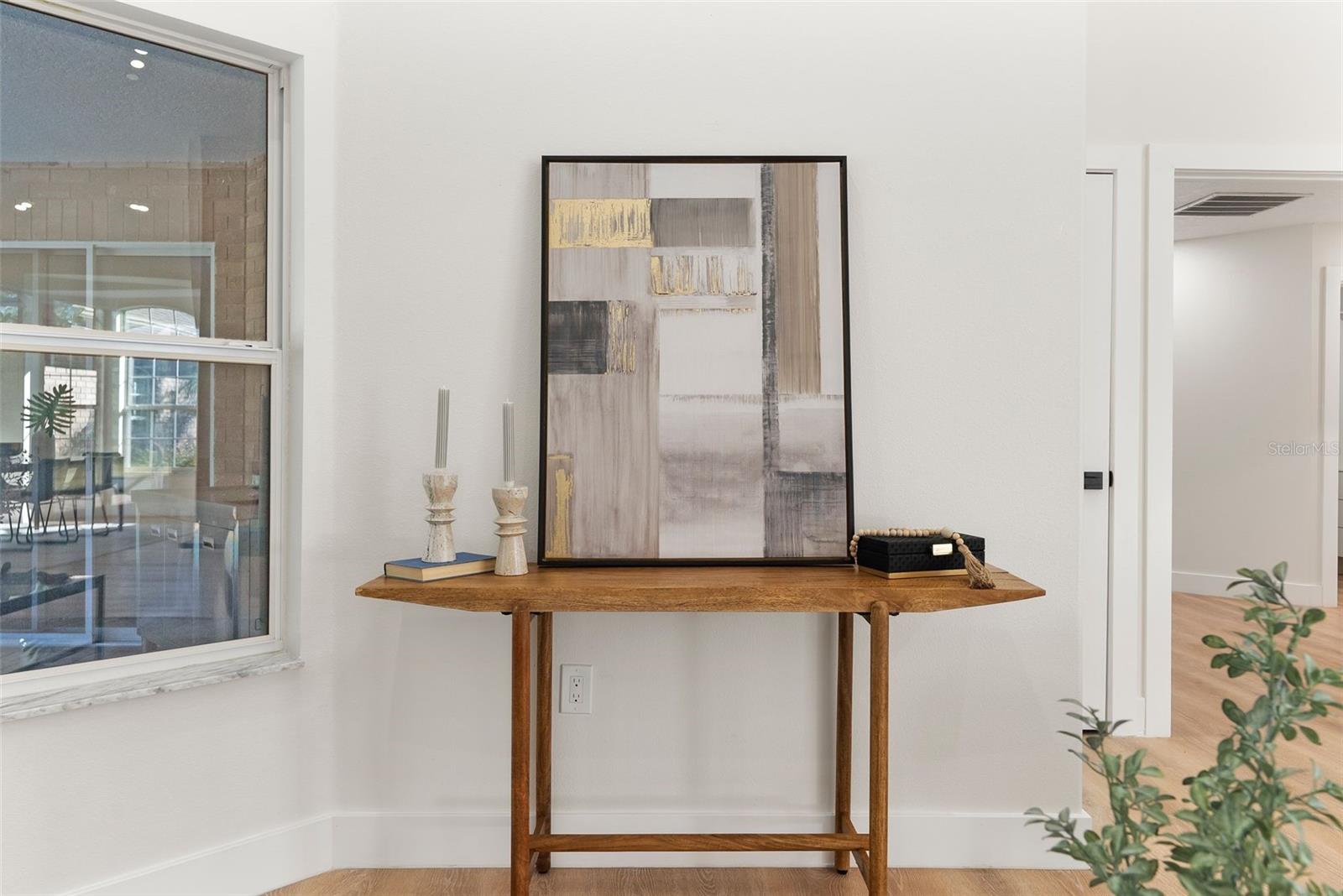 Image 13 of 43 For 2666 Winnemissett Oaks Drive