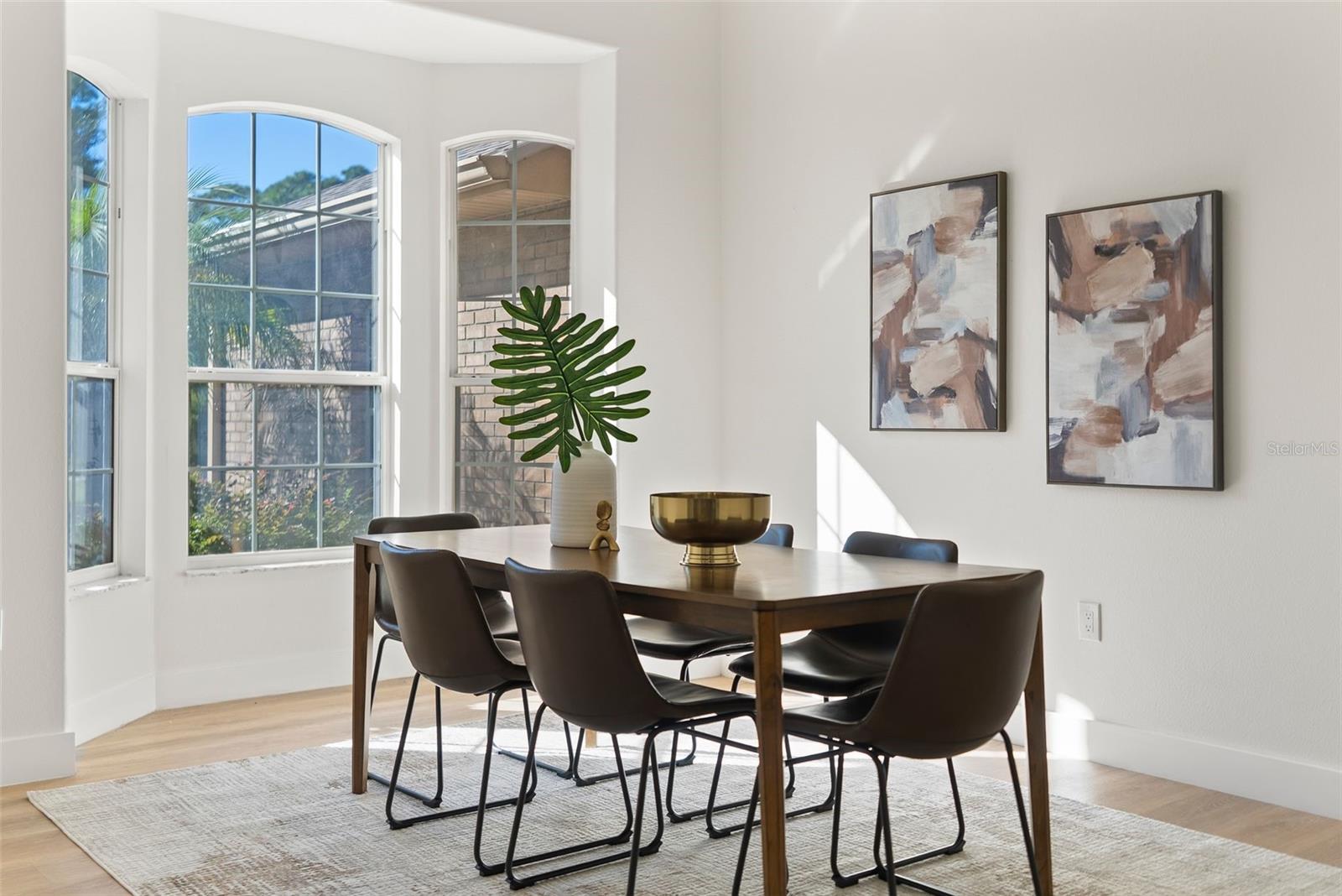 Image 14 of 43 For 2666 Winnemissett Oaks Drive