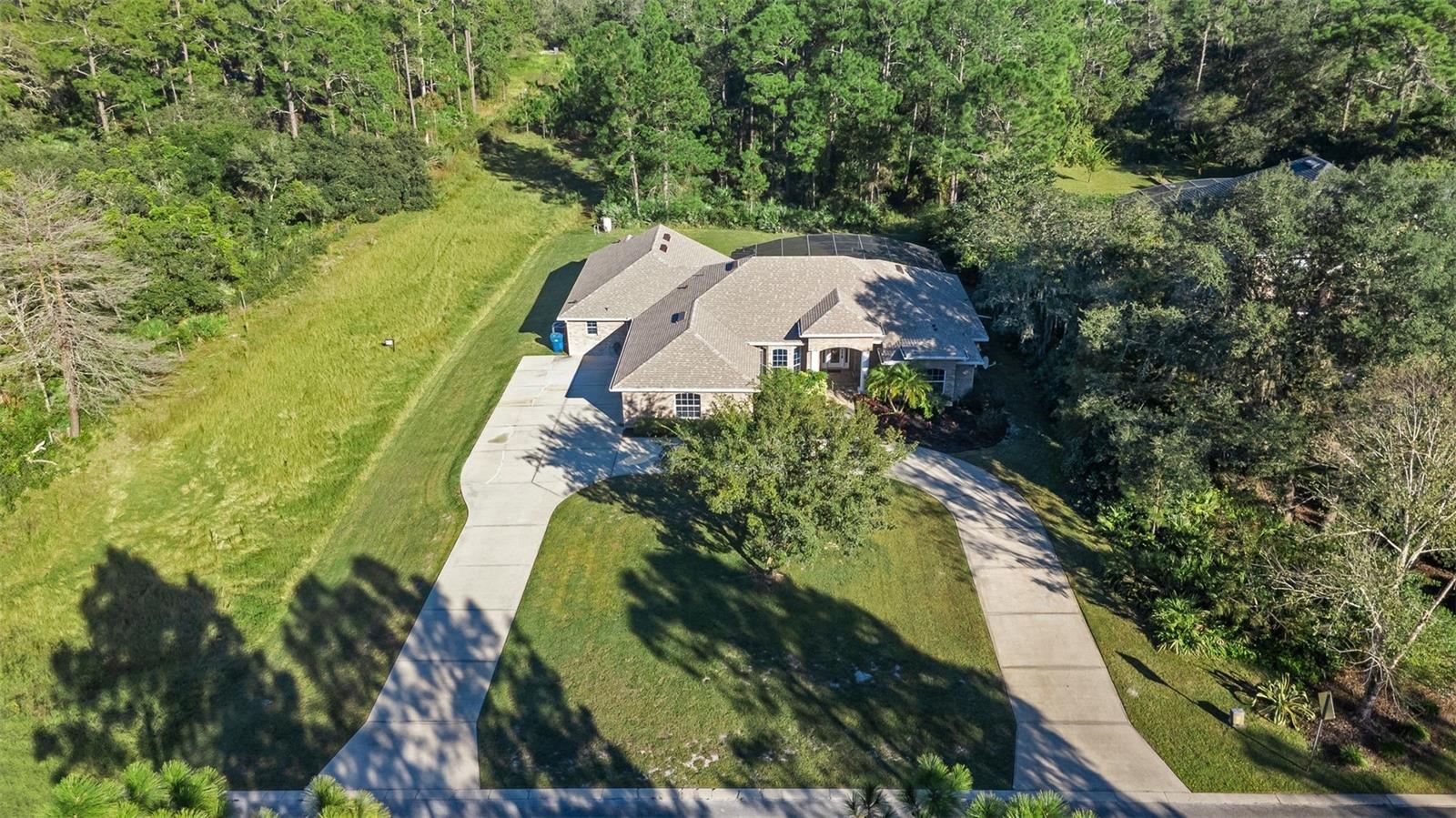 Image 2 of 43 For 2666 Winnemissett Oaks Drive