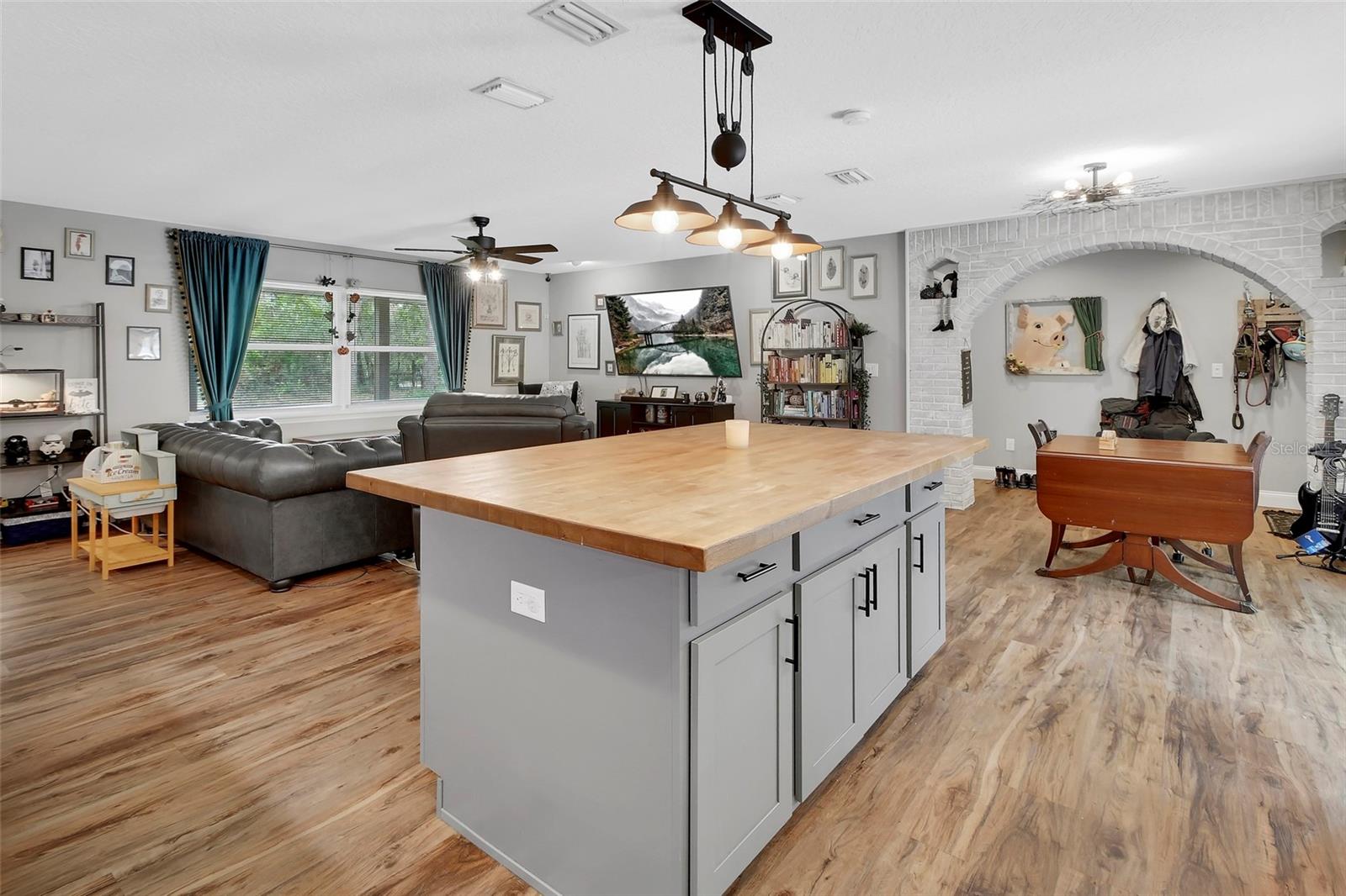 Image 9 of 31 For 4370 Grant Street