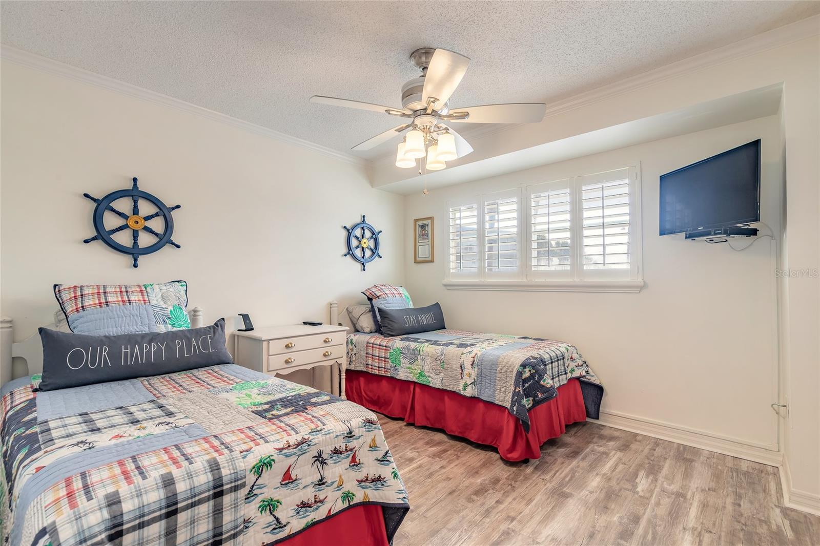 Image 16 of 29 For 4831 Saxon Drive 1060