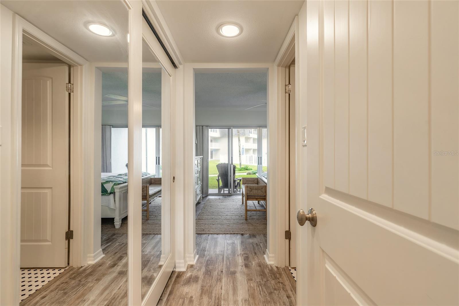 Image 19 of 29 For 4831 Saxon Drive 1060