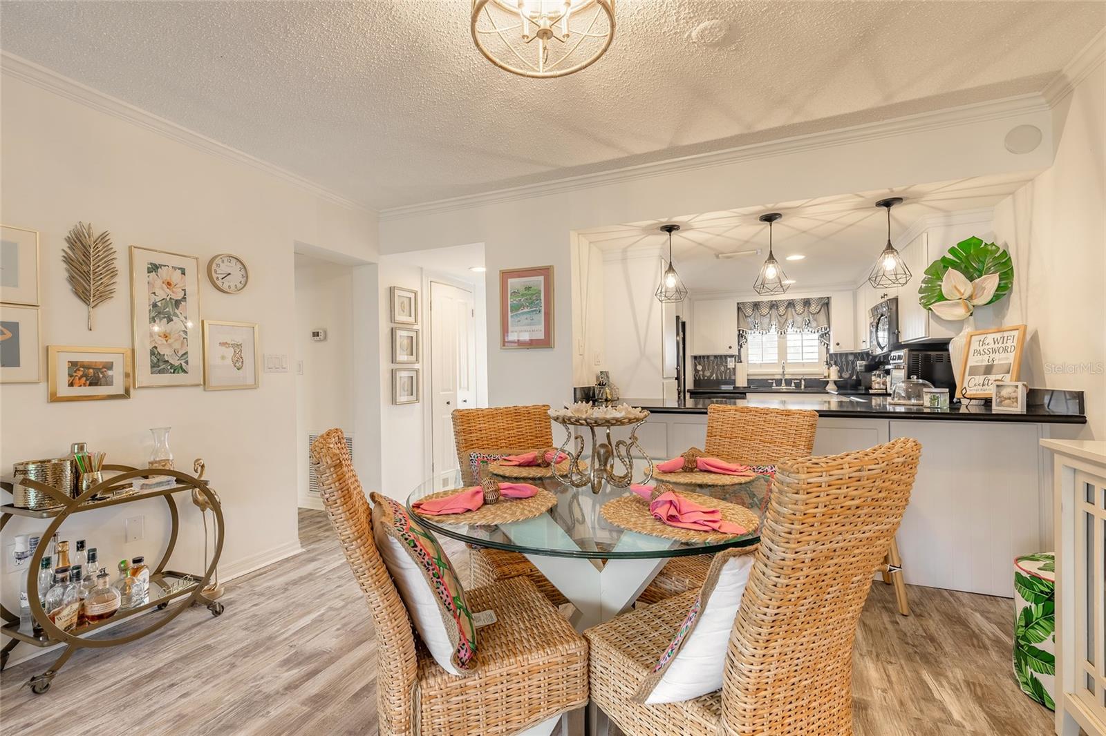 Image 9 of 29 For 4831 Saxon Drive 1060