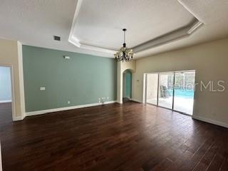 Image 5 of 28 For 38 Canterbury Woods