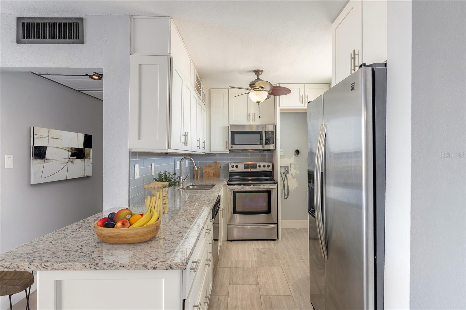 Image 10 of 30 For 2727 Atlantic Avenue 4090