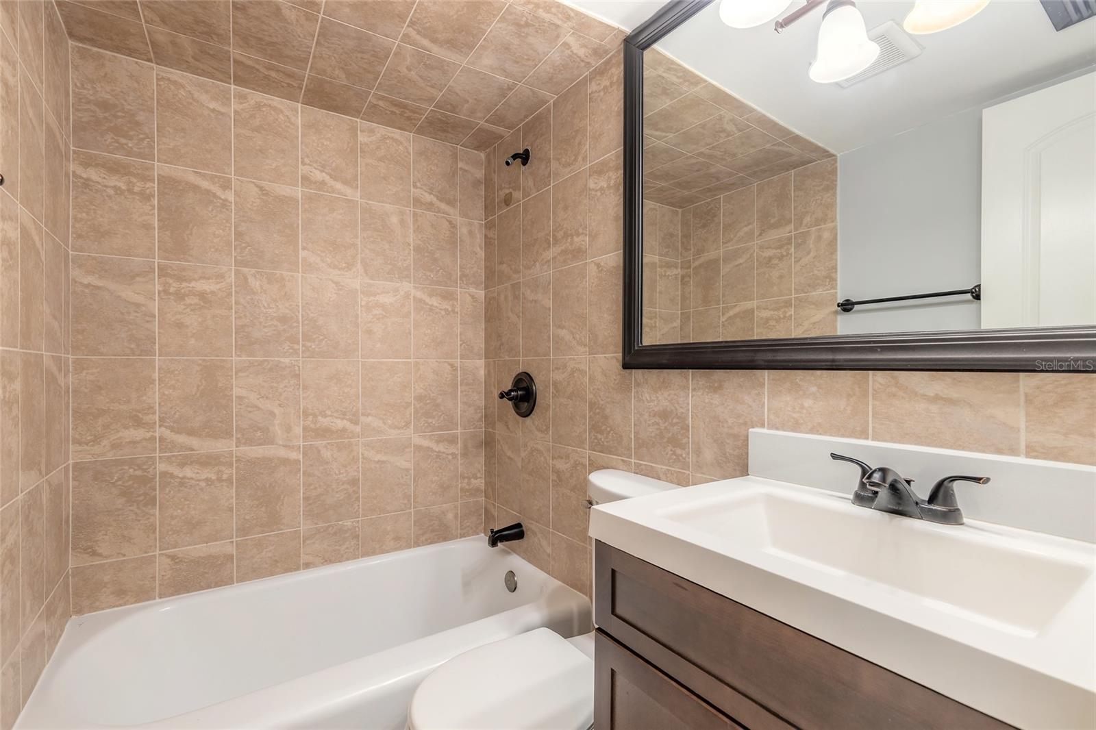 Image 22 of 30 For 2727 Atlantic Avenue 4090