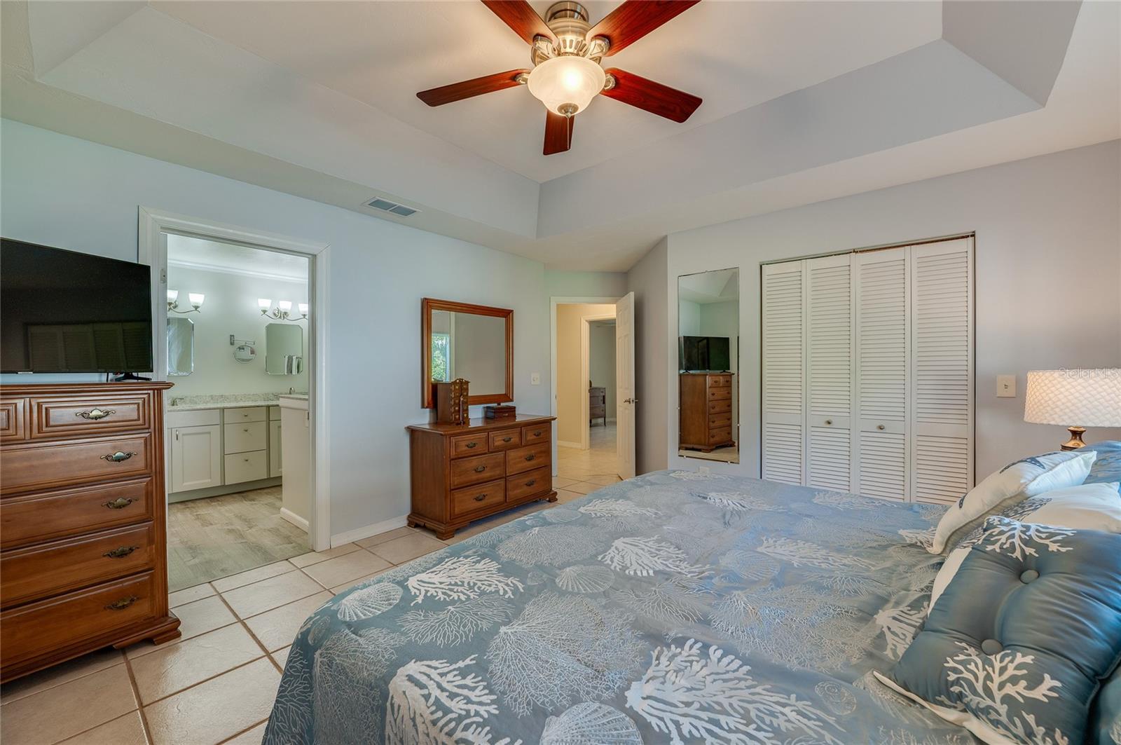 Image 17 of 38 For 5978 Park Ridge Drive