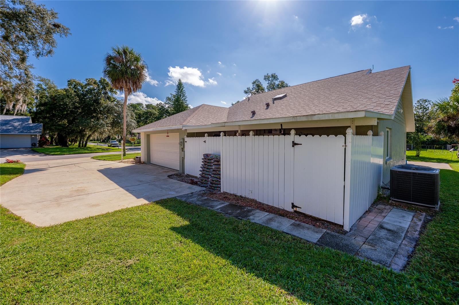 Image 29 of 38 For 5978 Park Ridge Drive