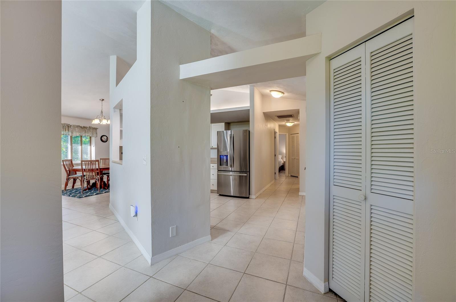 Image 6 of 38 For 5978 Park Ridge Drive