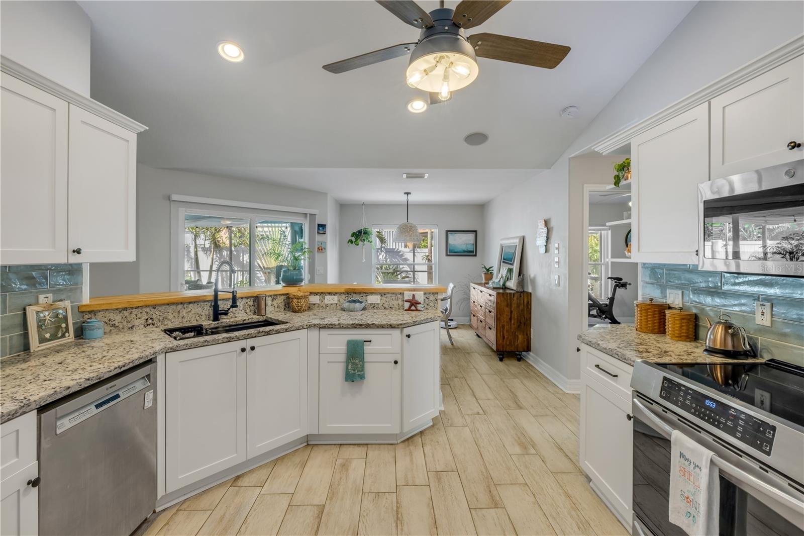 Image 25 of 72 For 3728 Egret Dunes Drive