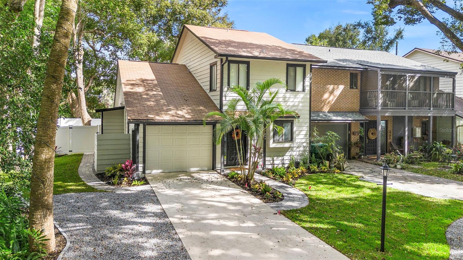 Image 4 of 46 For 805 Clake Street