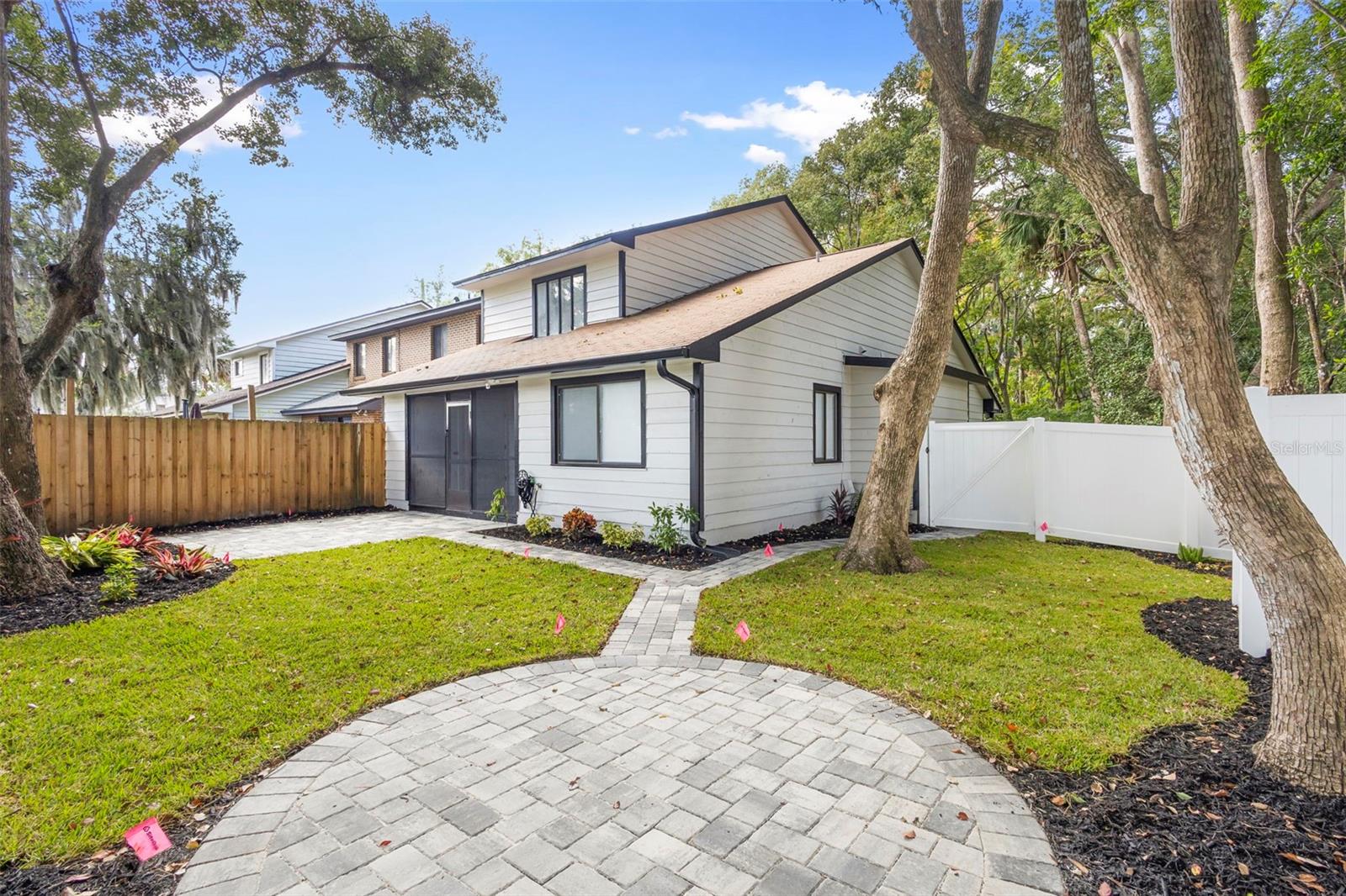 Image 43 of 46 For 805 Clake Street