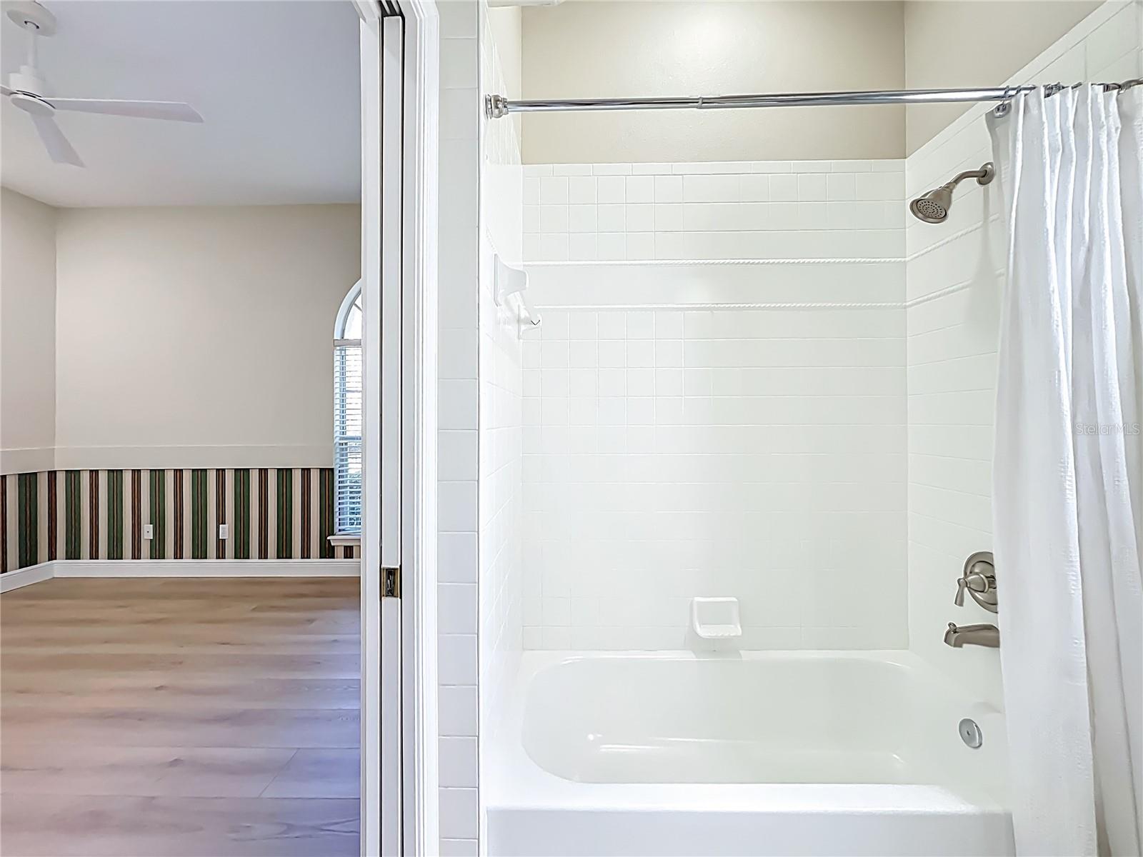 Image 73 of 99 For 612 Stonefield Loop