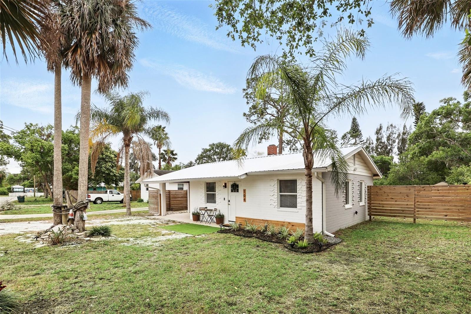 Image 3 of 24 For 104 Hester Avenue