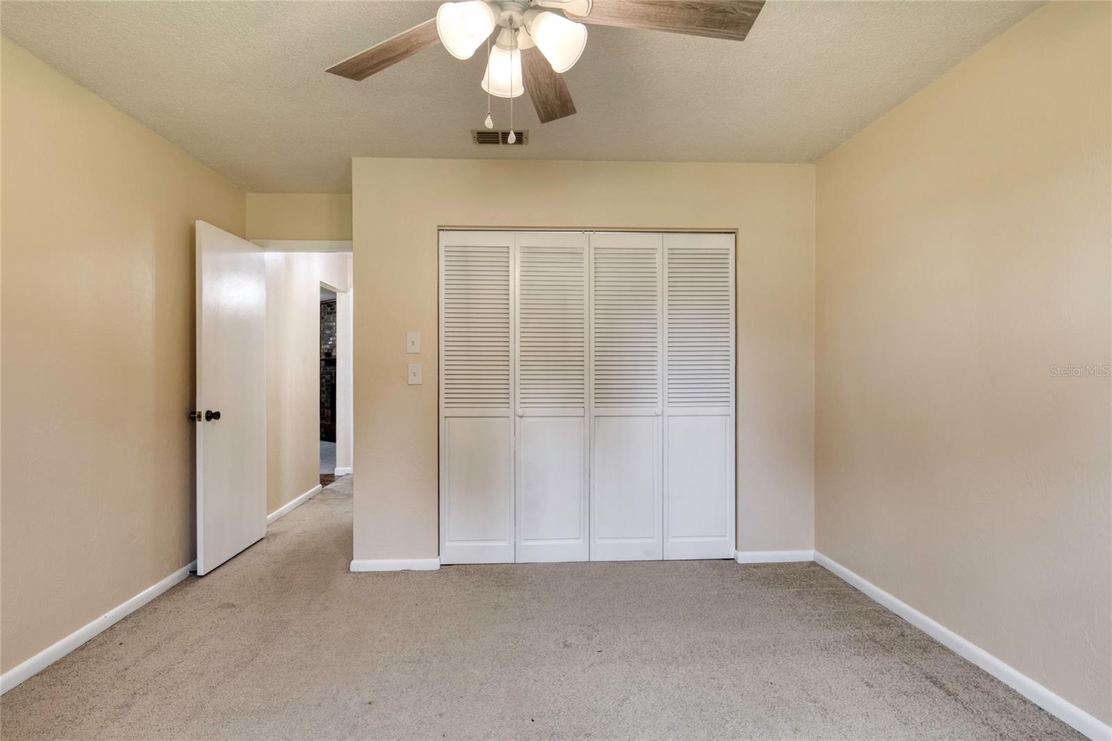 Image 30 of 62 For 63 Sycamore Circle