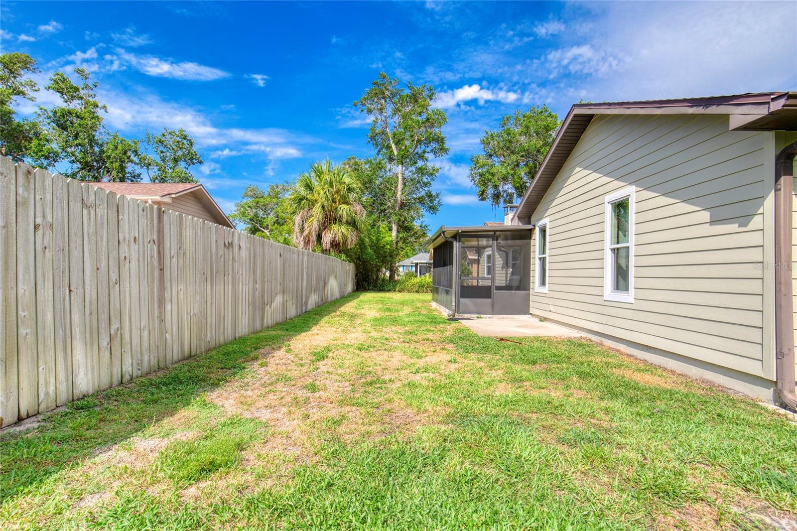 Image 42 of 62 For 63 Sycamore Circle