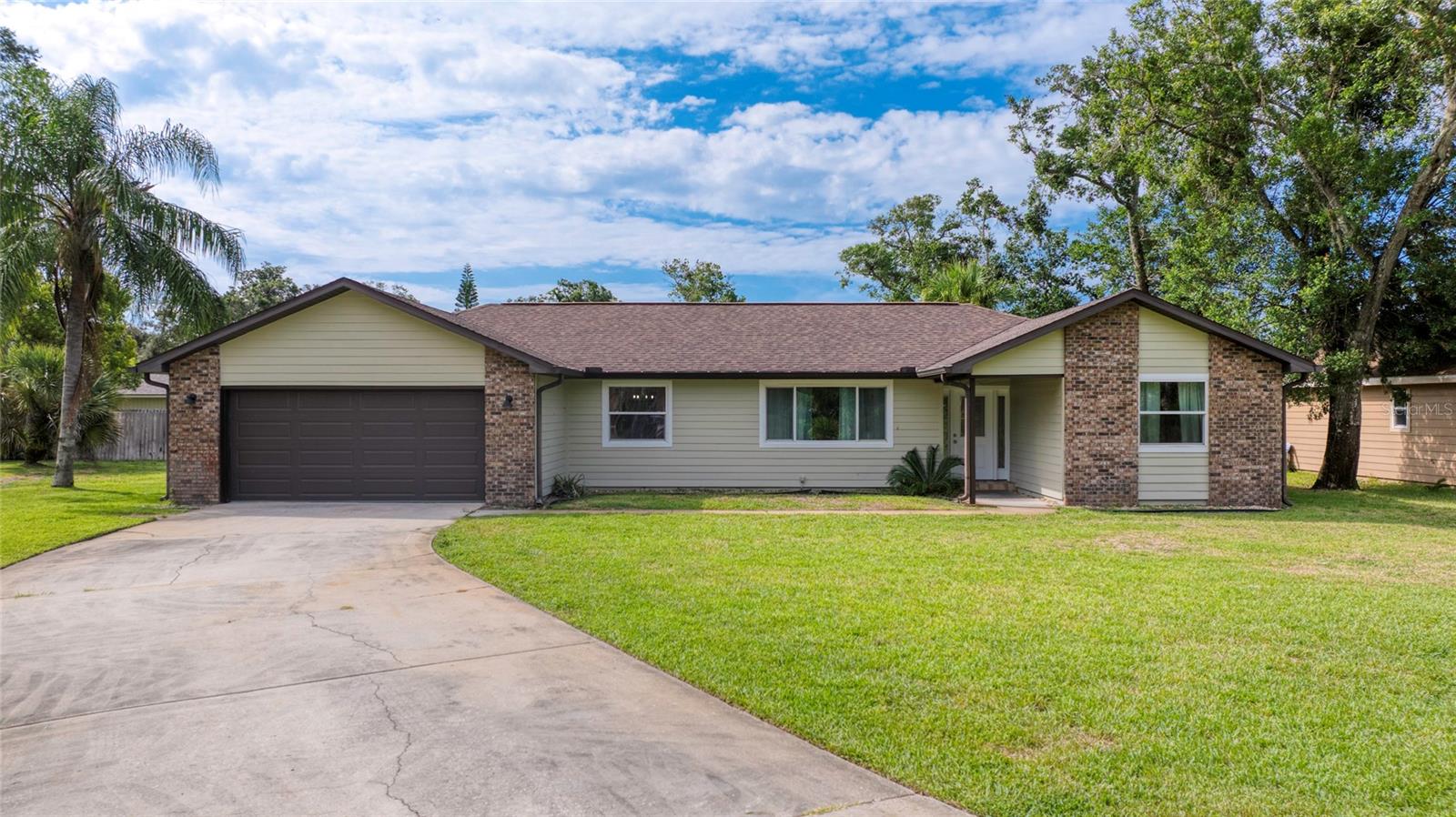 Image 46 of 62 For 63 Sycamore Circle