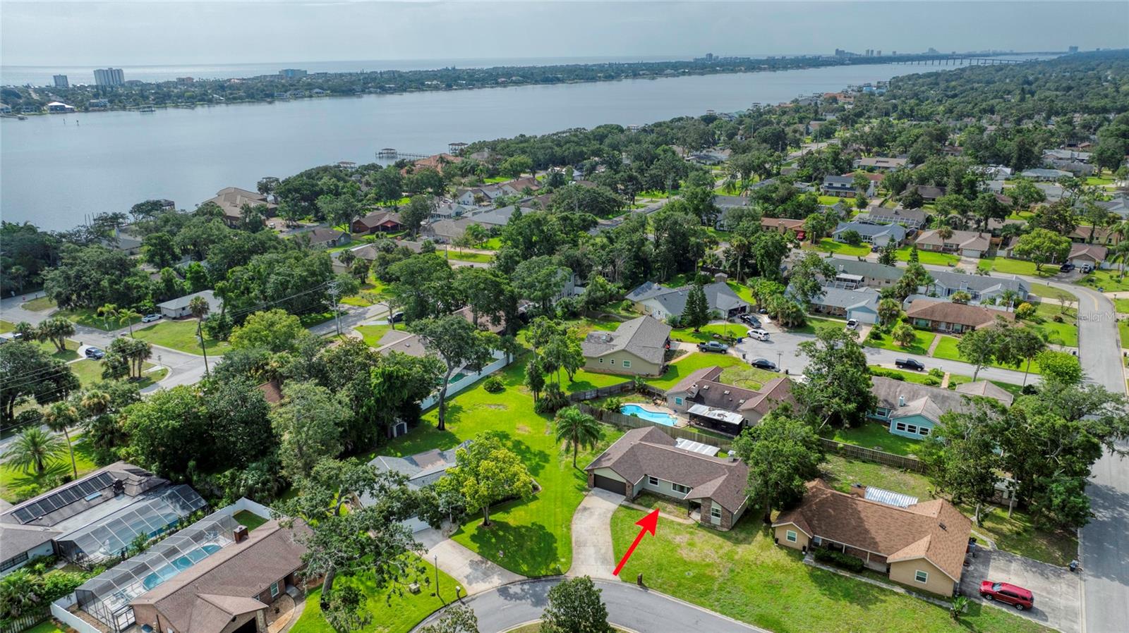 Image 52 of 62 For 63 Sycamore Circle