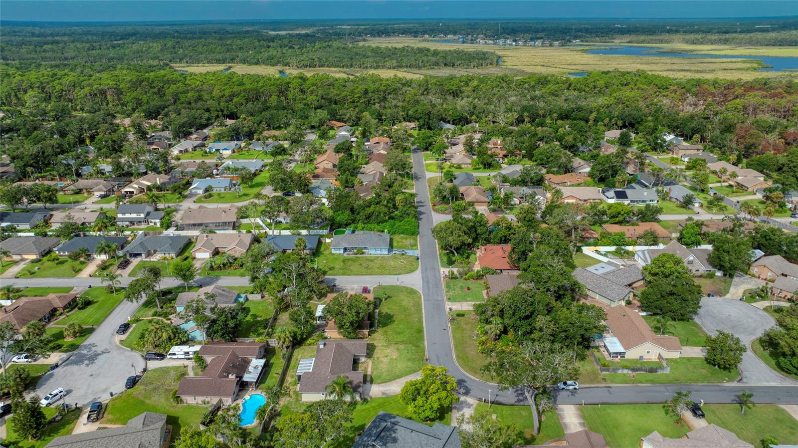 Image 59 of 62 For 63 Sycamore Circle