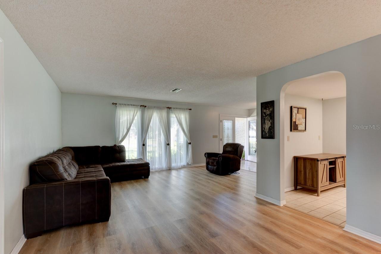 Image 12 of 33 For 96 Beechwood Lane