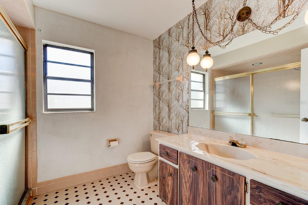 Image 22 of 33 For 96 Beechwood Lane