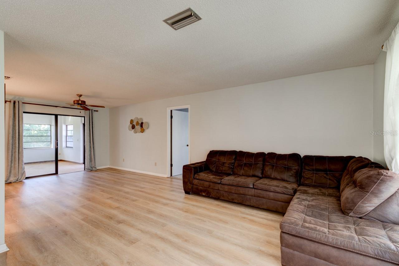 Image 6 of 33 For 96 Beechwood Lane