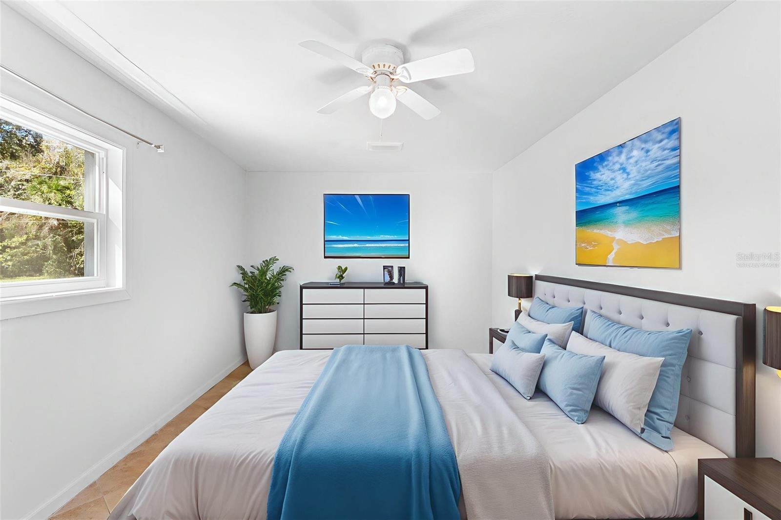 Image 8 of 11 For 5330 Park Avenue