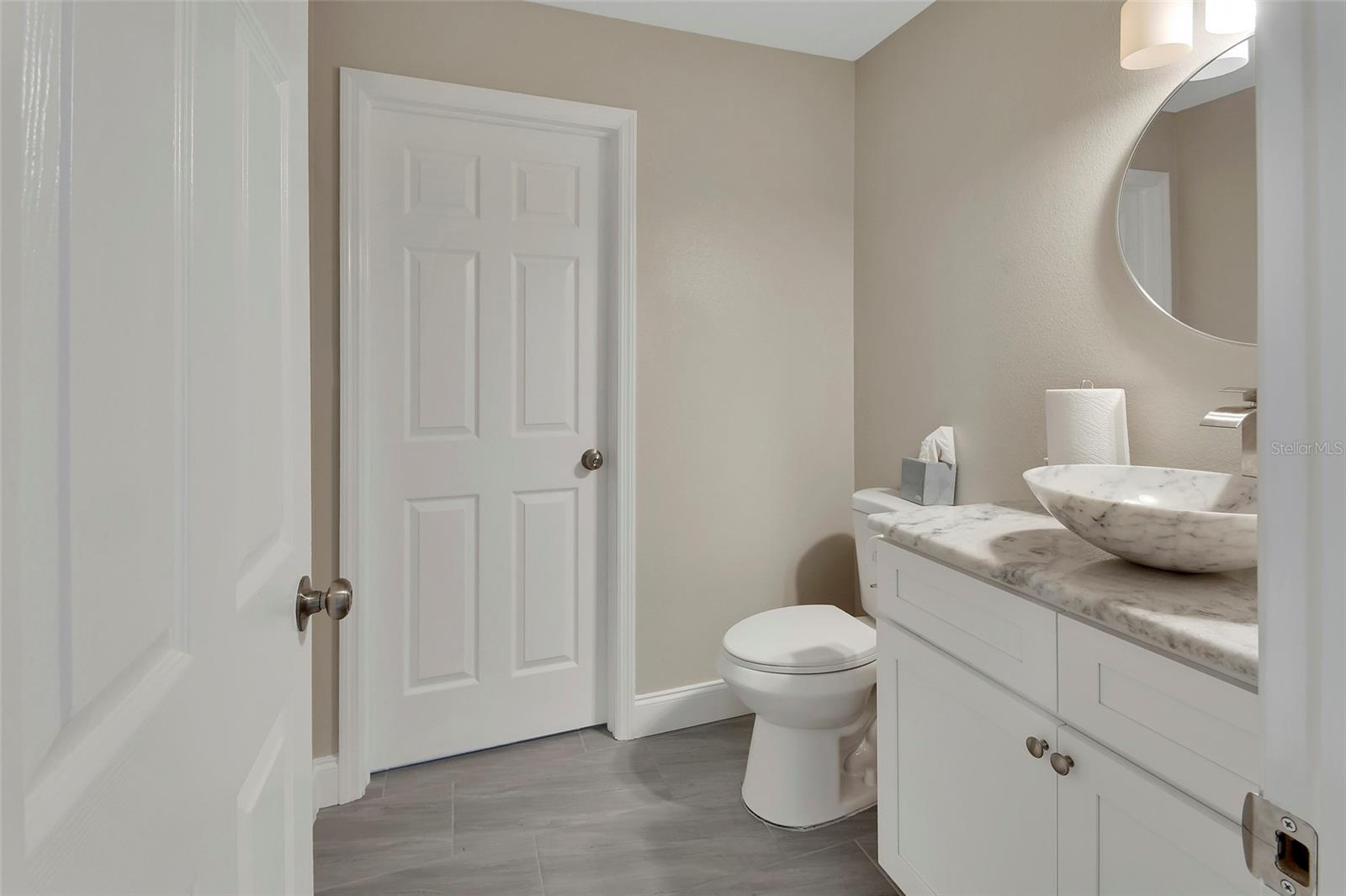 Image 11 of 32 For 704 Cedar Street