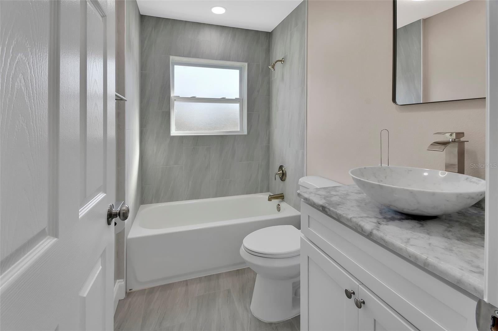 Image 22 of 32 For 704 Cedar Street